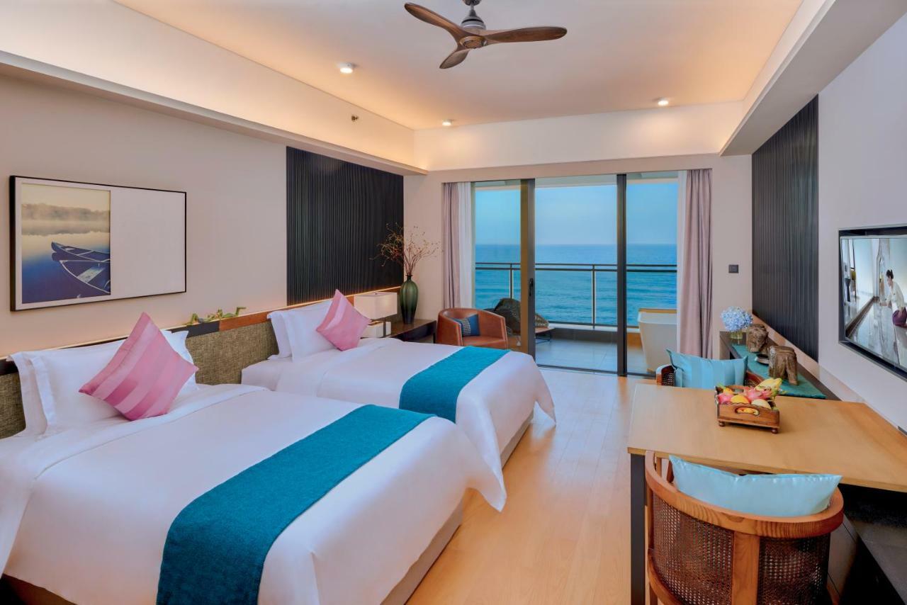 Dusit Thani Shuangyue Bay Resort Huizhou Huidong Exterior photo